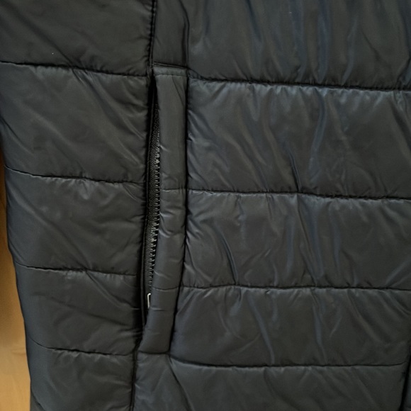 Patagonia Black Winter Coat - Picture 4 of 7